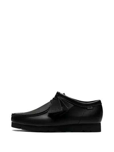 Clarks Wallabee Gtx Apron-toe Sneakers In Black