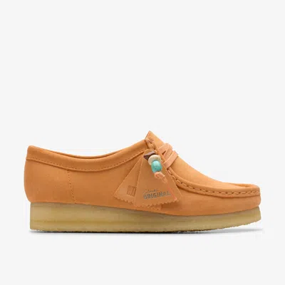 Clarks Wallabee In Pink