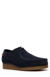 Clarks ® Wallaston Low Chukka Boot In Blue