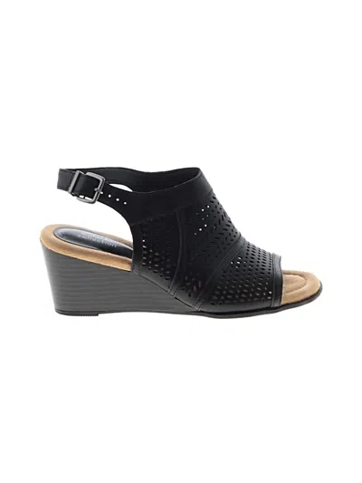 Pre-owned Clarks Wedges In Black