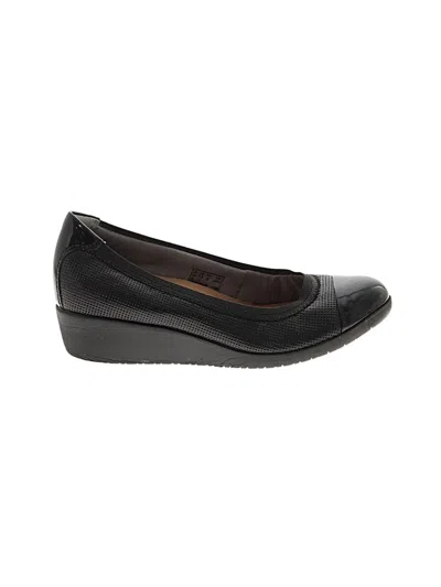 Pre-owned Clarks Wedges In Black
