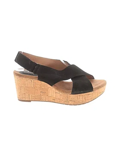 Pre-owned Clarks Wedges In Black