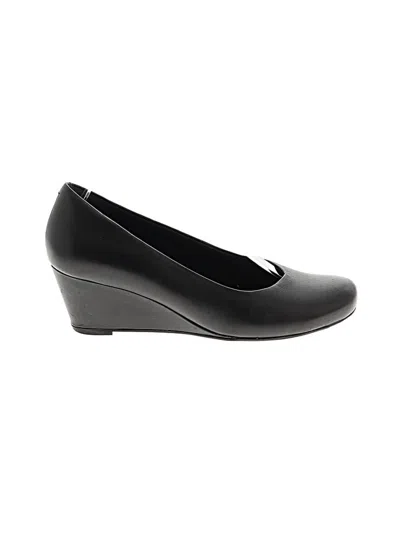 Pre-owned Clarks Wedges In Black