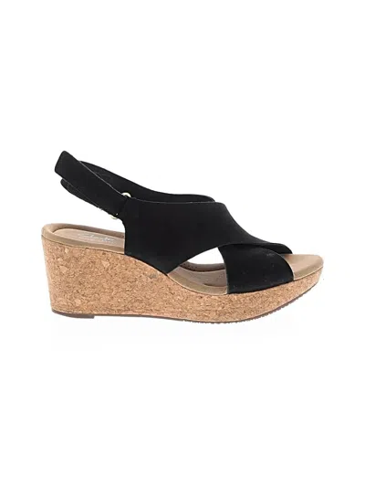 Pre-owned Clarks Wedges In Black