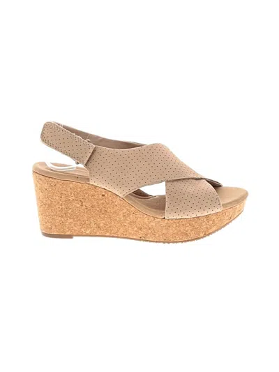 Pre-owned Clarks Wedges In Brown