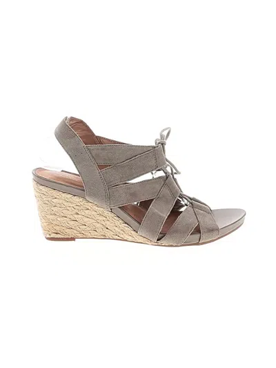 Pre-owned Clarks Wedges In Gray