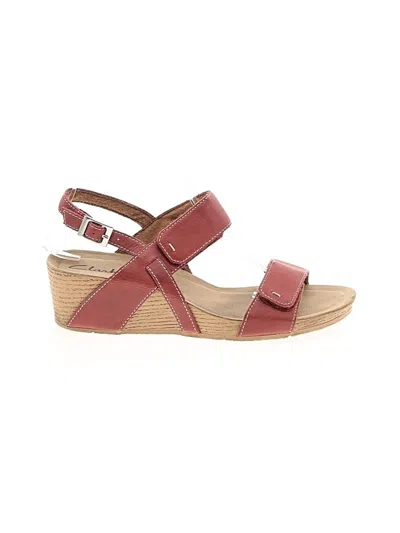 Pre-owned Clarks Wedges In Red
