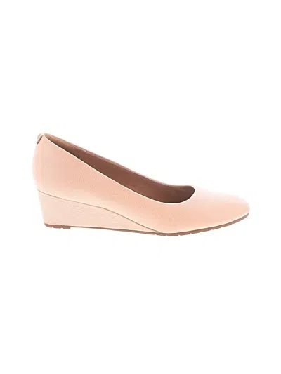 Pre-owned Clarks Wedges In Tan