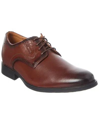 Clarks Whiddon Plain Leather Oxford In Brown