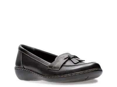 Clarks Wide Width Ashland Bubble Loafer In Black