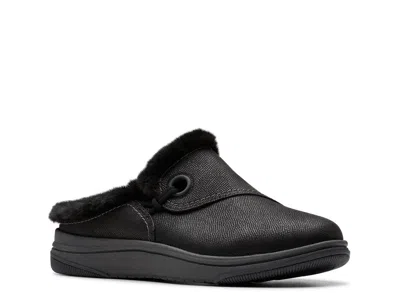 Clarks Wide Width Breeze Myth Slipon In Black
