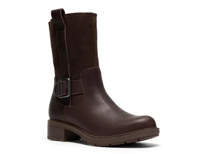 Clarks Wide Width Hearth Mid Boot In Dark Brown