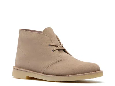 Clarks Wide Width Shepton Chukka Boot In Neutral