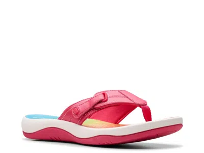 Clarks Wide Width Sunmaze Loop Sandal In Pink