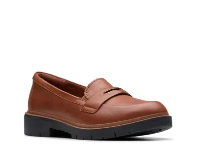Clarks Wide Width Westlynn Glow Loafer In Brown