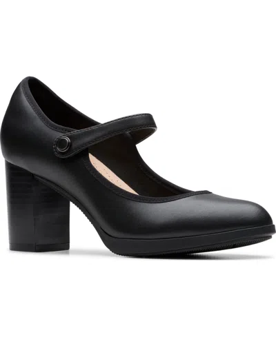 Clarks Women's Bayla Lily Round Toe Pumps In Black