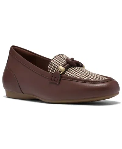 Clarks Women's Cathrynn Jazz Slip-on Loafers In British Tan Combi Leather