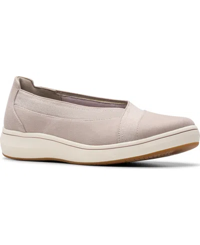 Clarks Women's Cloudsteppers Breeze Sky Air Slip On Shoes