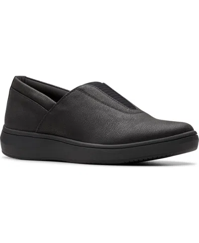 Clarks Women's Cloudsteppers Breeze Sky Ria Round Toe Shoes