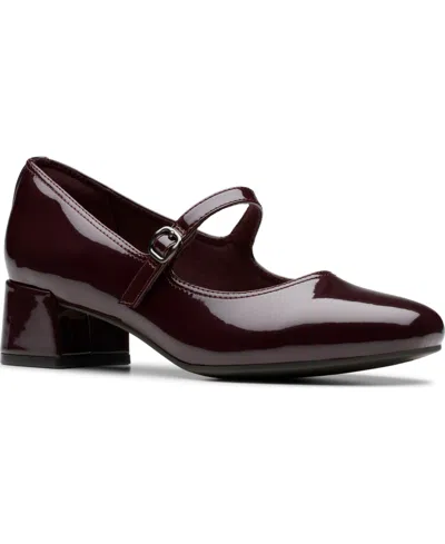 Clarks Women's Iridessa Rae Square Toe Pumps