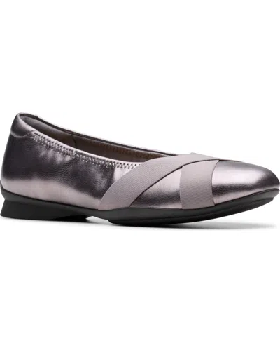 Clarks Women's Jazmynn Gem Round Toe Flats