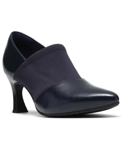 Clarks Women's Tammitha Sleek Pointed-toe Leather Pumps In Navy Leather