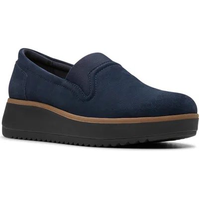 Clarks ® Zylah Sky Platform Loafer In Navy Suede