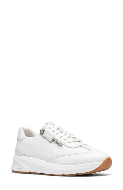 Clarksr Clarks(r) Code R Run Sneaker In White