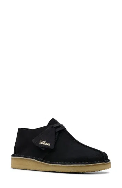 Clarksr Clarks(r) Desert Trek Chukka Boot In Black Sde