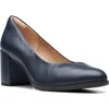 Clarksr Clarks(r) Freva55 Court Pump In Navy Leather