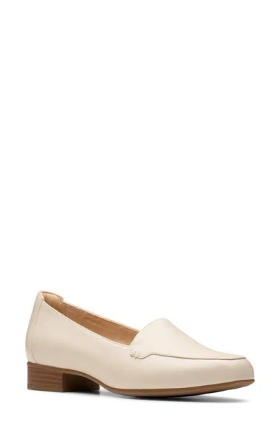 Clarksr Clarks(r) Krystine Lily Pump In White