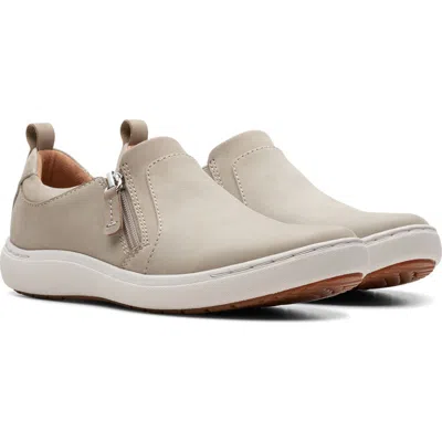 Clarksr Clarks(r) Nalle Lilac Slip-on Sneaker In White