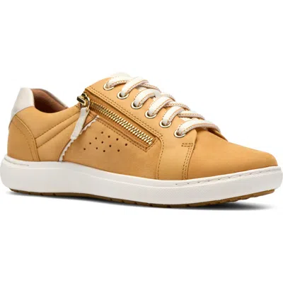 Clarksr Clarks(r) Nalle Zen Sneaker In Gold