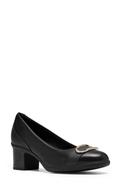Clarksr Clarks(r) Shaya Lux Leather Pump In Black