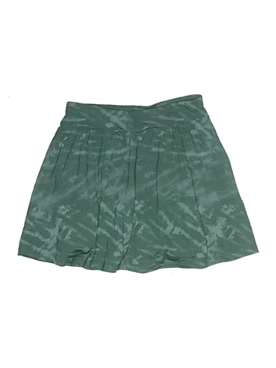 Pre-owned Classiques Entier Skort In Green