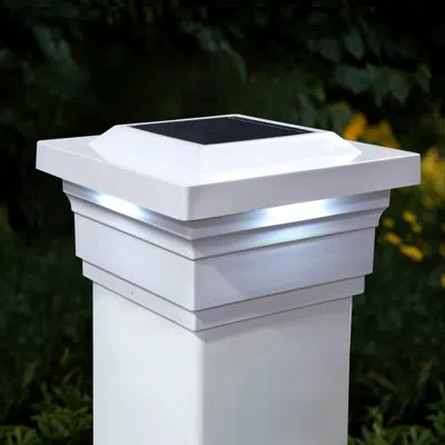 Classy Caps Majestic Solar Powered Integrated Led Fence Post Cap Light In White