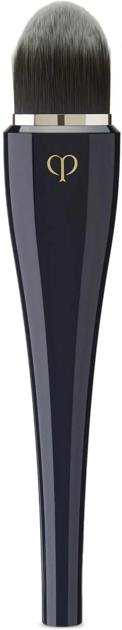 Clé De Peau Beauté Light Coverage Foundation Brush In Na