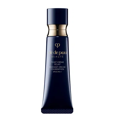 Clé De Peau Beauté Radiant Cream Foundation In Brown