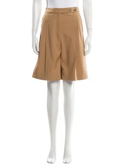 Pre-owned Clea Knee-length Shorts In Neutral