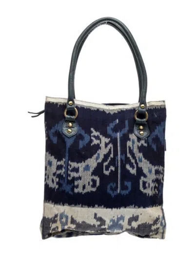 Pre-owned Cleobella Shoulder Bag In Blue