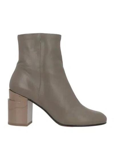 Clergerie Woman Ankle Boots Taupe Size 7.5 Lambskin In Gray