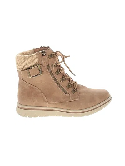 Pre-owned Cliffs By White Mountain Ankle Boots In Tan