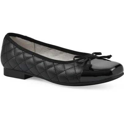 Cliffs By White Mountain Besima Womens Quilted Faux Leather Ballet Flats In Black