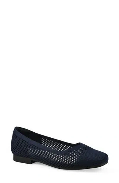 Cliffs By White Mountain Beslee Knit Flat In Navy Fabric