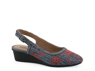 Cliffs By White Mountain Boris Wedge Pump In Purple