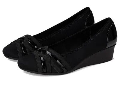 Cliffs By White Mountain Bowie