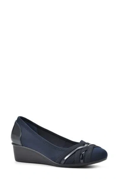 Cliffs By White Mountain Women's Bowie Wedge Shoe In Navy Nylon