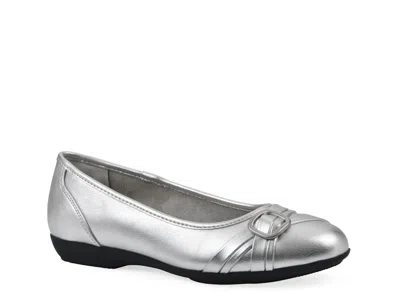 Cliffs By White Mountain Calming Buckle Strap Flat In Silver Metallic Smooth