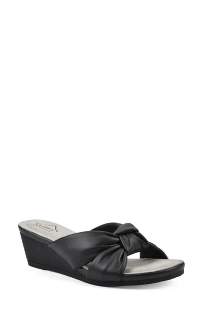 Cliffs By White Mountain Candie Wedge Sandal In Black Smooth