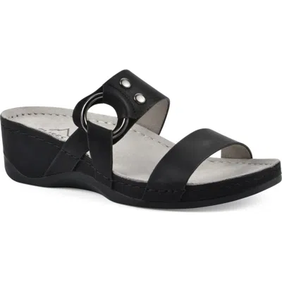 Cliffs By White Mountain Candie Wedge Sandal In Black Burnished Smooth